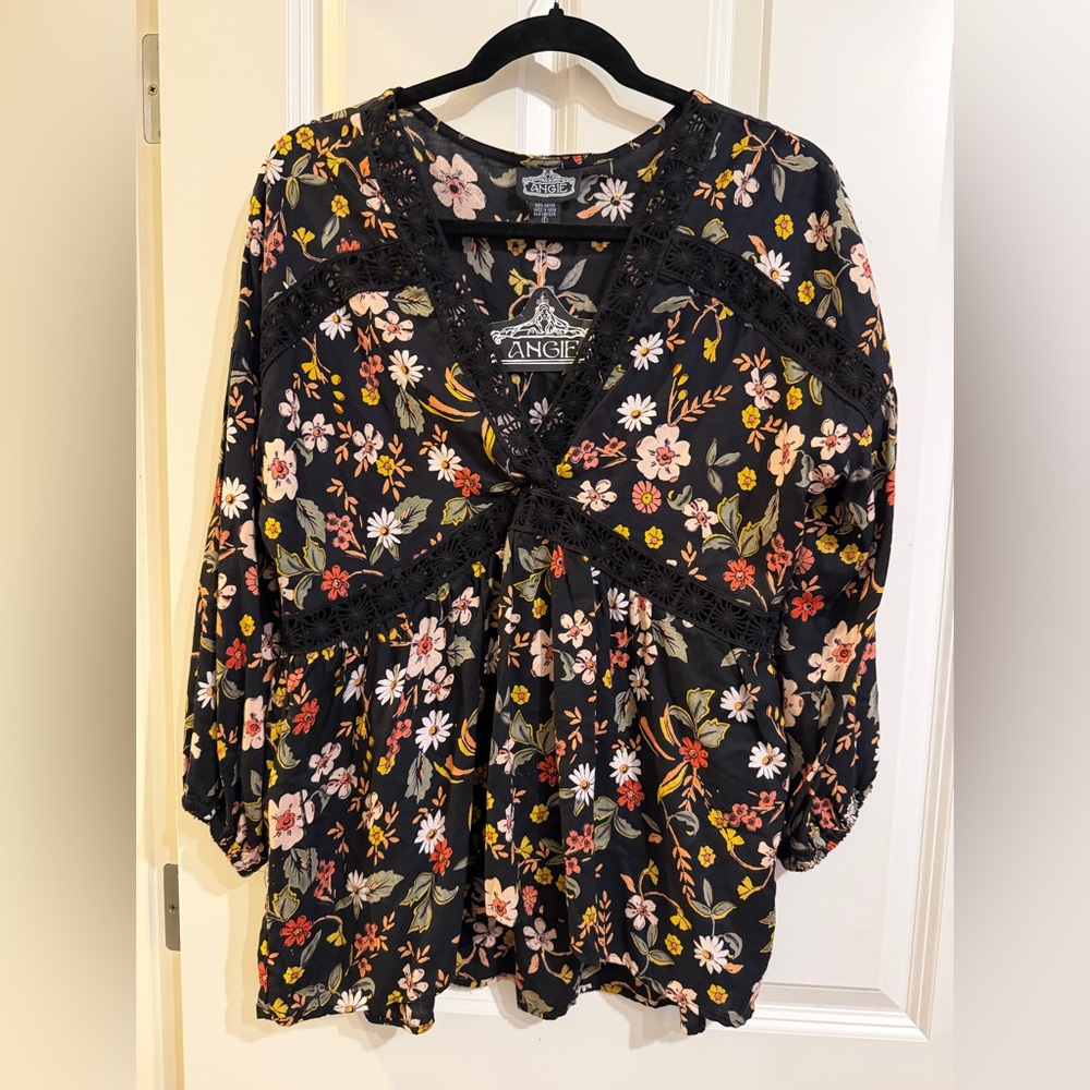 ANGIE new with tags, black floral blouse top.